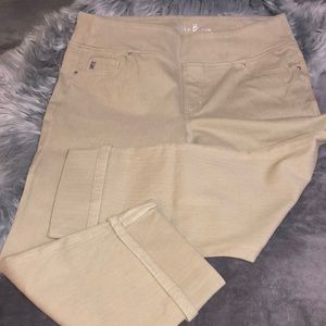 New Kim Gravel Capri pants